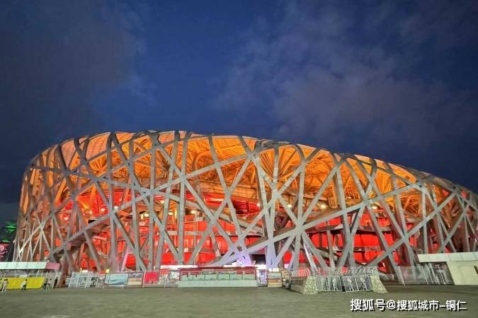2025新奥门资料大全，澳门作为中国的特别行政区，拥有丰富的历史文化和充满活力的现代风貌。随着时代的发展，澳门正不断展现出新的面貌和机遇。本文将为您呈现关于澳门的新资料，带您走进充满魅力的澳门世界。